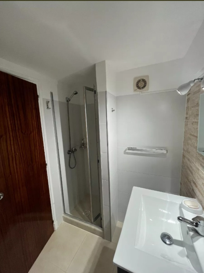 Apartamento ID.2639 - Venta Apartamento 2 Dormitorios Punta Carretas Balcón y Garaje