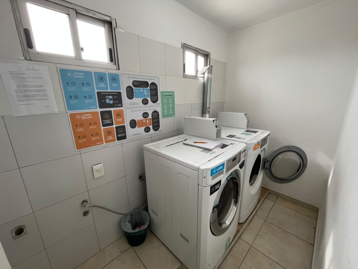 Apartamento ID.6982 - Venta y Alquiler Apartamento 1 Dormitorio Pocitos con balcon