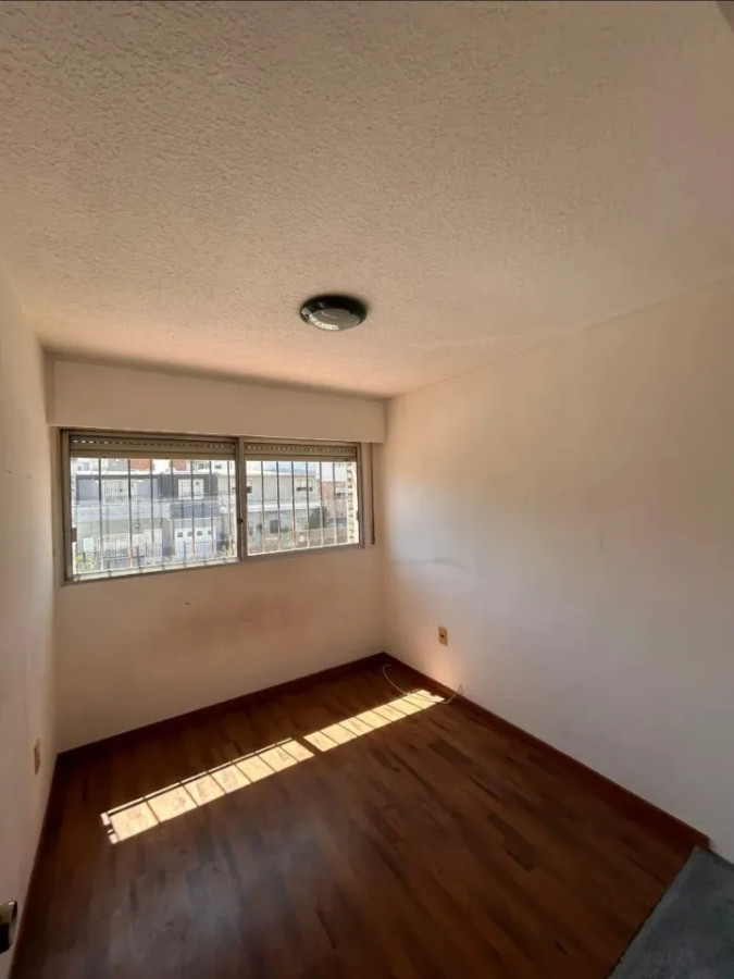 Apartamento ID.5306 - Alquiler Apartamento 2 Dormitorios Malvin 