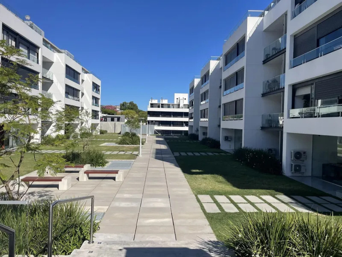 Apartamento ID.6188 - Alquiler Apartamento Monoambiente Parque Batlle con balcon