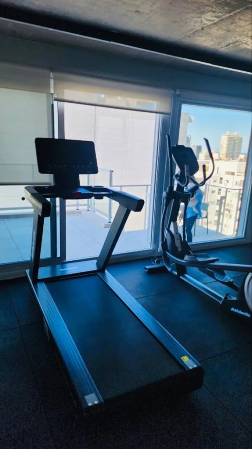 Apartamento ID.6331 - Alquiler Apartamento 2 Dormitorios Centro Balcon y Garaje