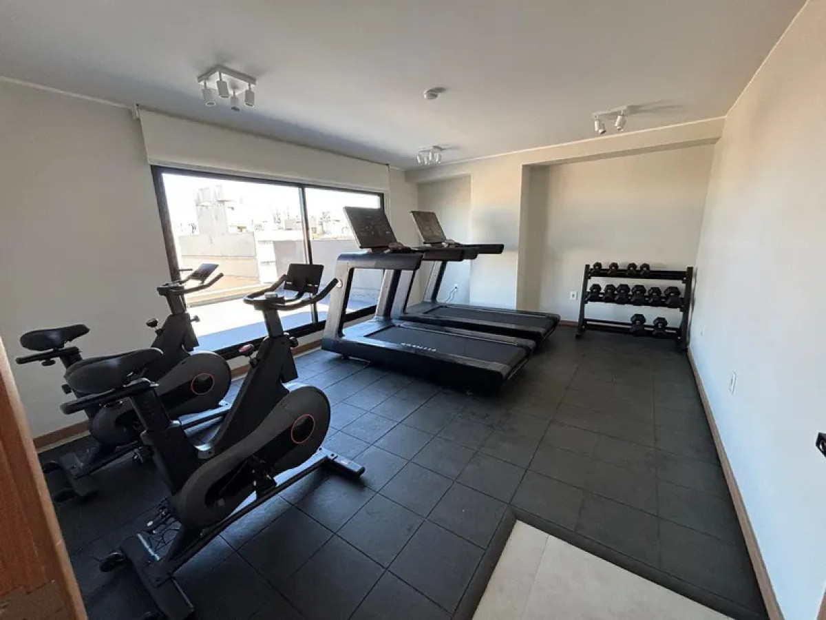 Apartamento ID.6120 - Alquiler Apartamento 1 Dormitorio Pocitos balcon y garaje