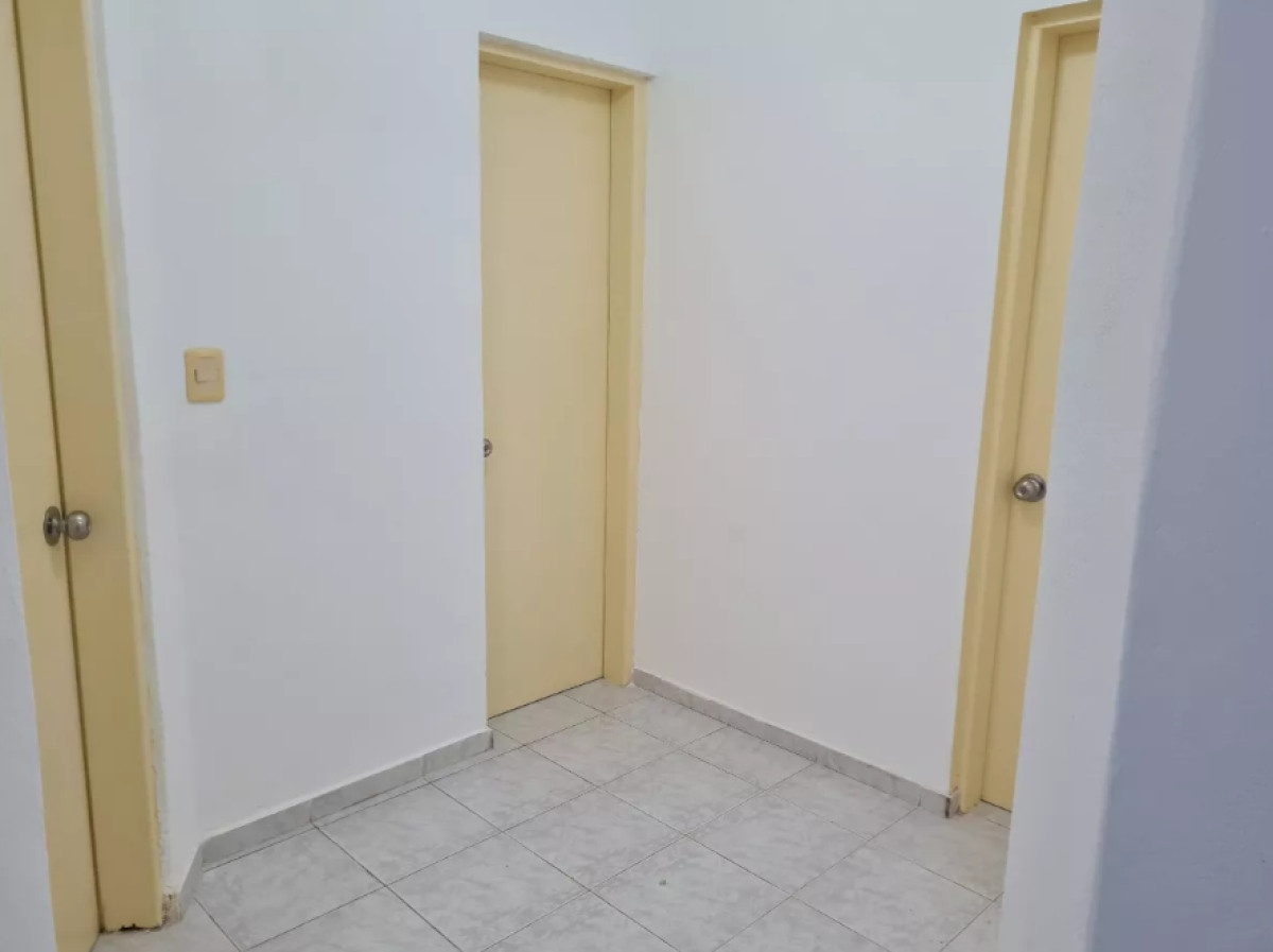 Apartamento ID.3245 - Alquiler Apartamento 2 Dormitorios Barrio Sur con Patio