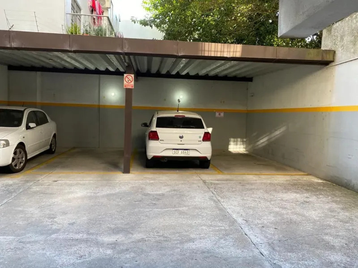 Apartamento ID.6805 - Venta Apartamento 2 Dormitorios Punta Carretas balcon y cochera