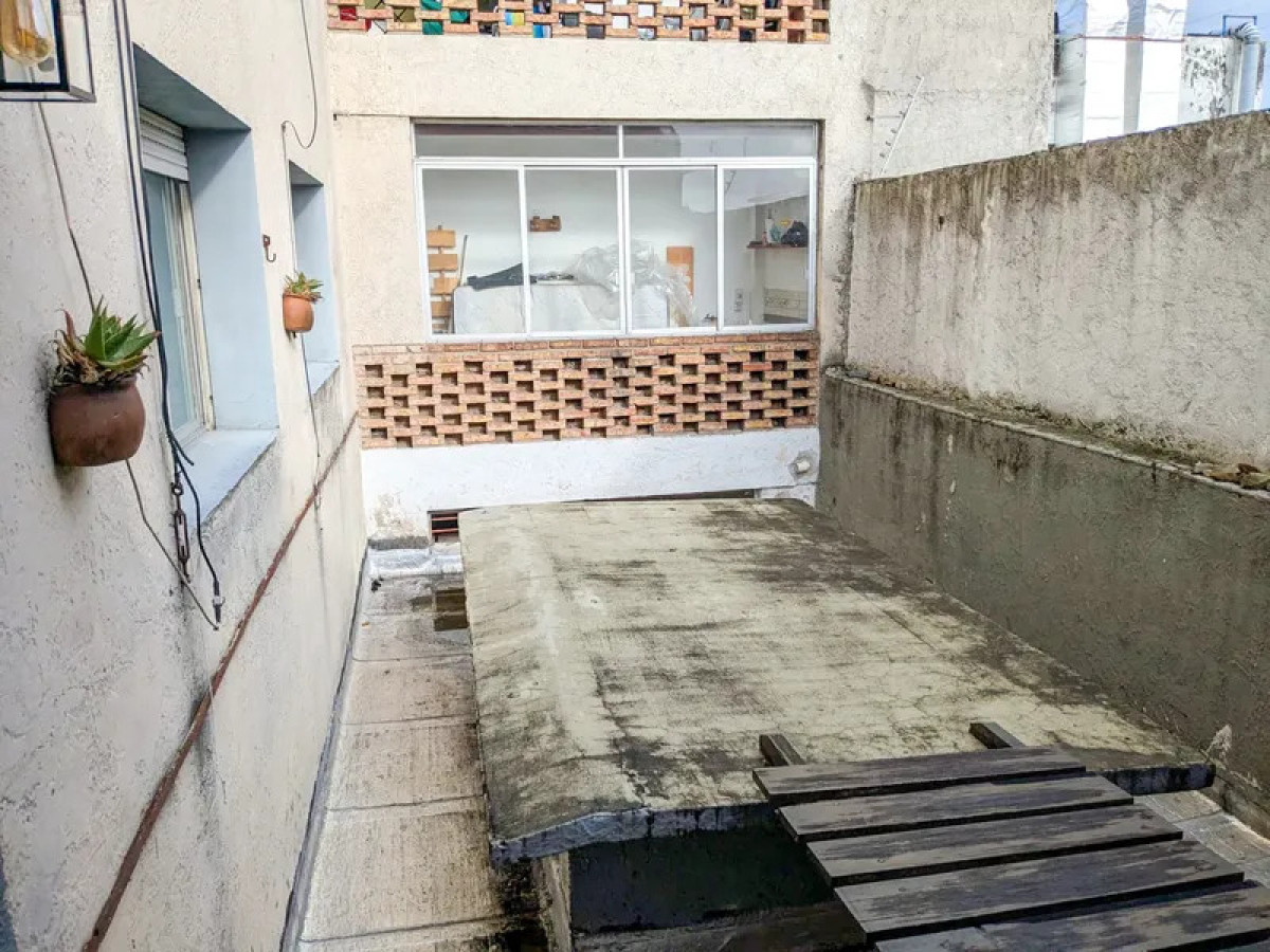 Apartamento ID.6252 - Alquiler Apartamento 2 Dormitorios Centro con terraza 