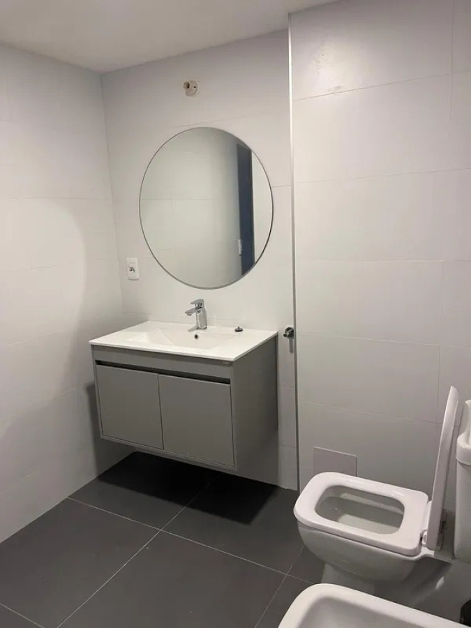 Apartamento ID.5704 - Alquiler Apartamento 1 Dormitorio La Comercial con balcon