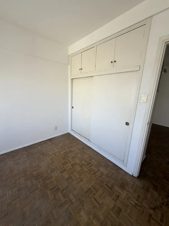 Apartamento ID.6796 - Alquiler Apartamento 2 Dormitorios Centro