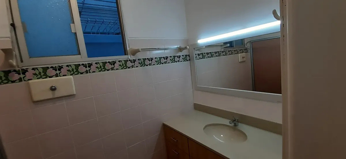 Apartamento ID.6072 - Alquiler Apartamento 1 Dormitorio Pocitos con patio interno