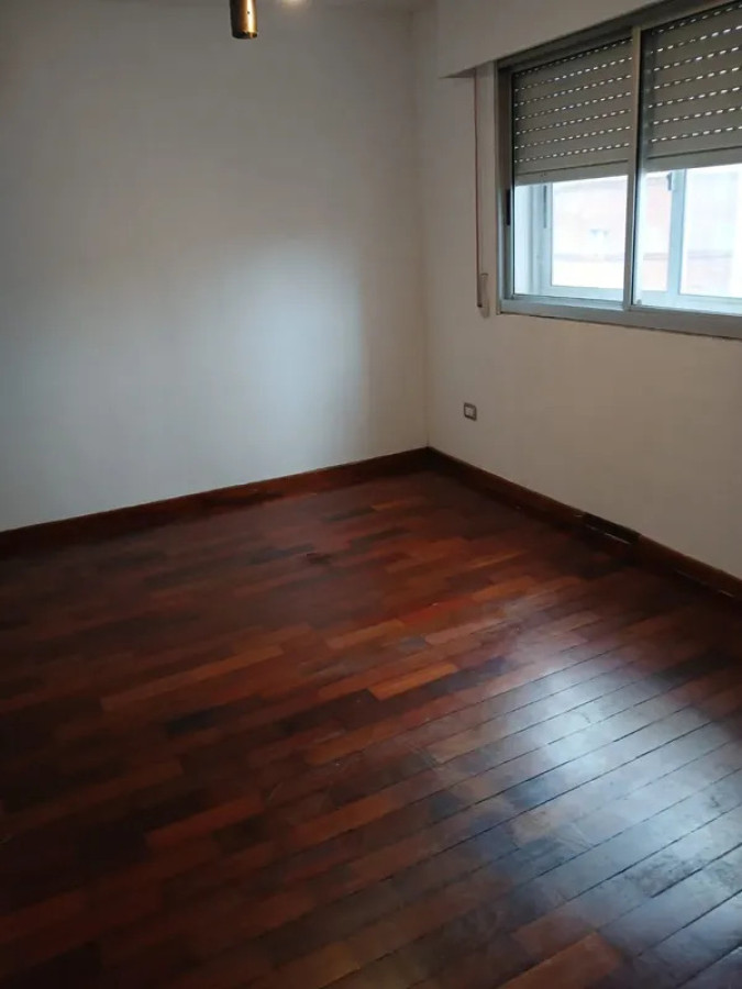 Apartamento ID.6791 - Alquiler Apartamento 2 Dormitorios Tres Cruces con balcon