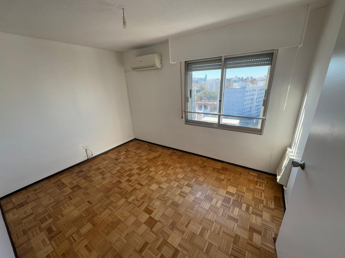 Apartamento ID.5177 - Alquiler Apartamento 2 Dormitorios Pocitos 