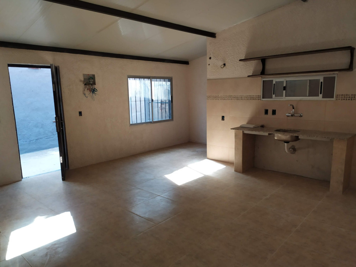 Apartamento ID.6186 - Alquiler Apartamento semiamueblado 1 Dormitorio Tres Cruces