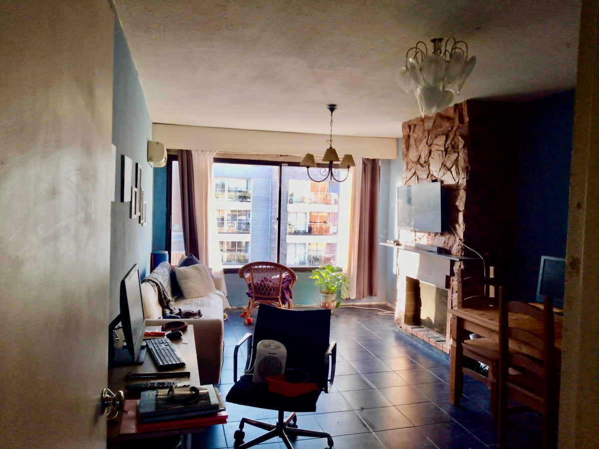 Apartamento ID.3661 - Alquiler Apartamento 2 Dormitorios Malvin Sur con Balcón