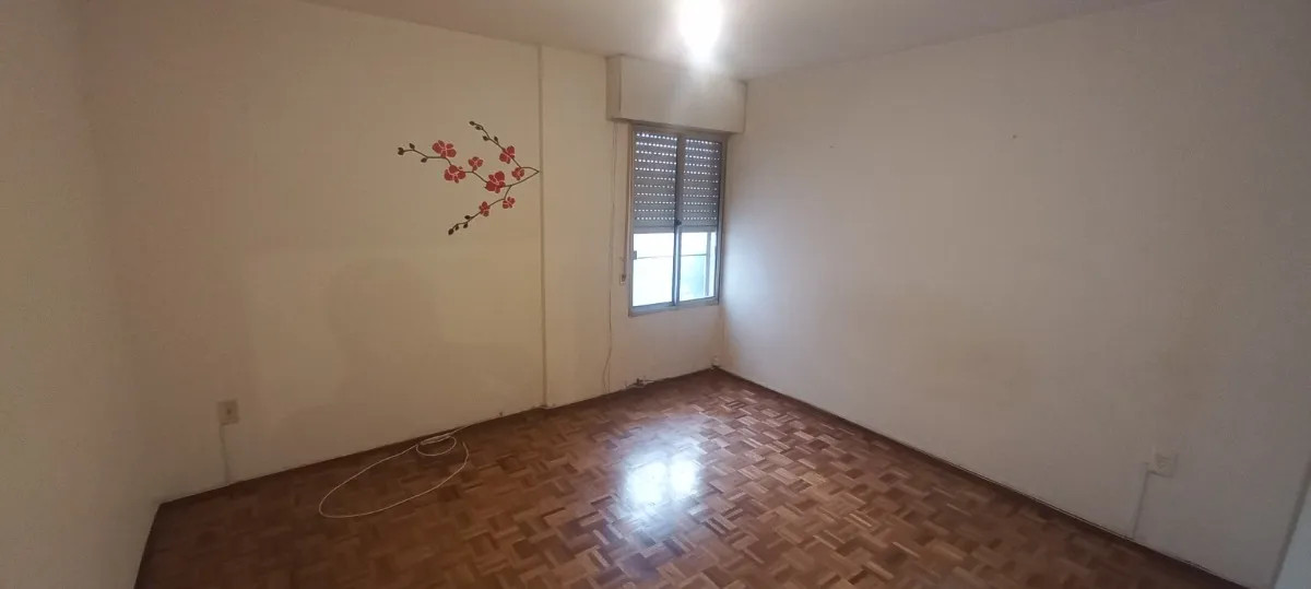 Apartamento ID.4825 - Alquiler Apartamento 3 Dormitorios Cordón con patio 