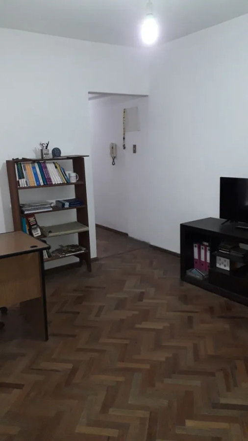 Apartamento ID.5270 - Venta Apartamento 1 Dormitorio Ciudad Vieja con patio