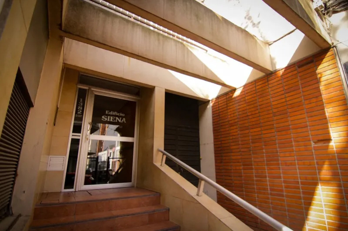 Apartamento ID.6817 - Alquiler Apartamento 2 Dormitorio Cordon con balcon