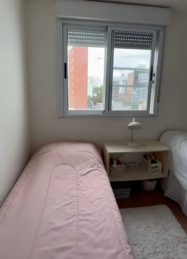 Apartamento ID.6965 - Venta con renta Apartamento 2 Dormitorios Cordon con balcon