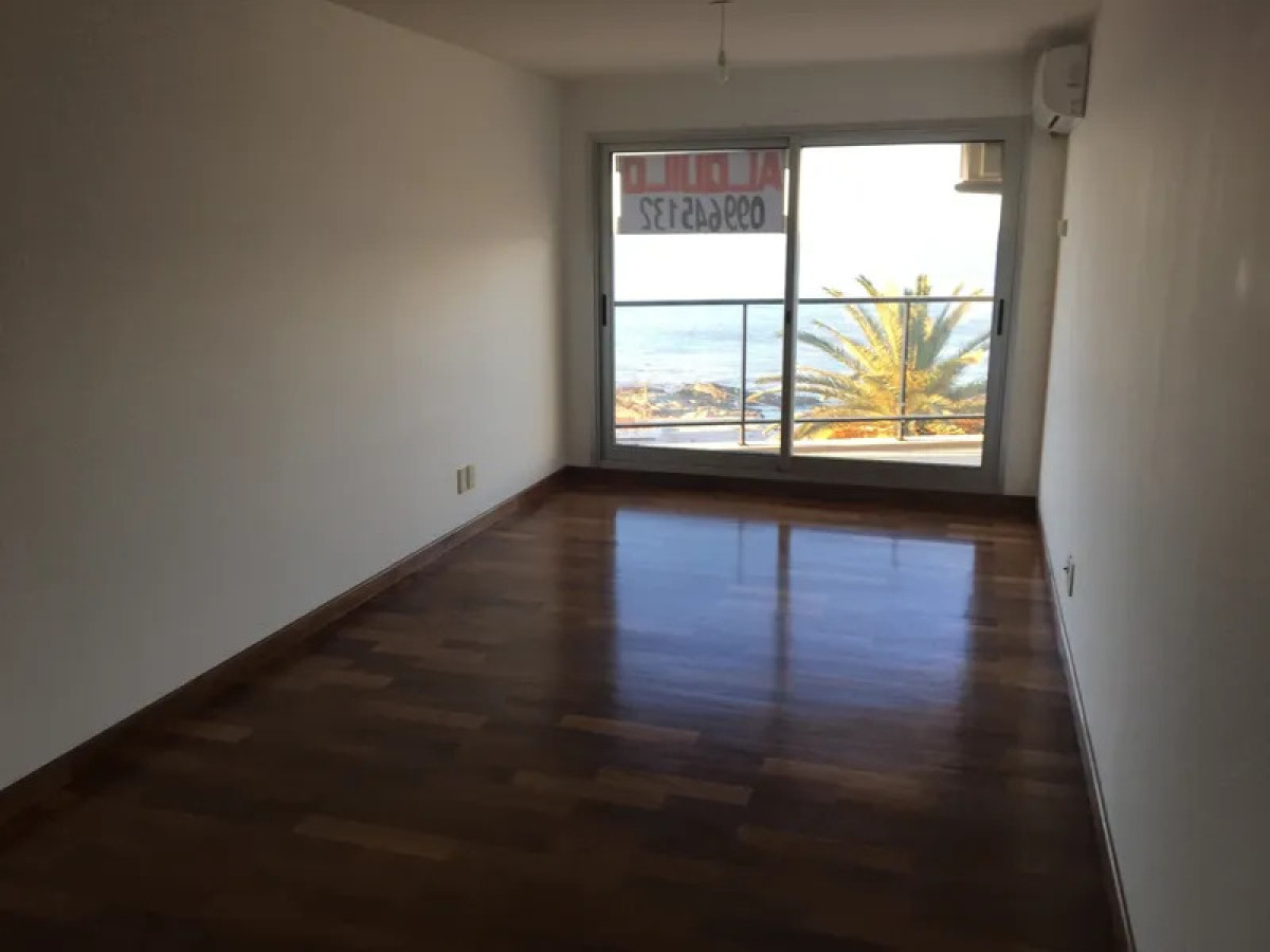 Apartamento ID.6172 - Alquiler Apartamento 1 Dormitorio Malvin con balcon y garaje