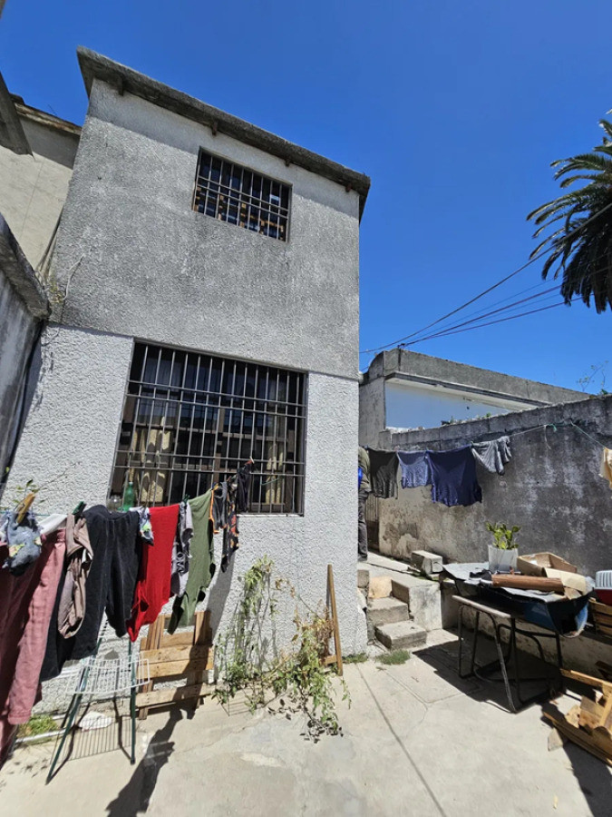 Apartamento ID.5236 - Venta 2 Apartamentos y Galpon Inversion Cerrito