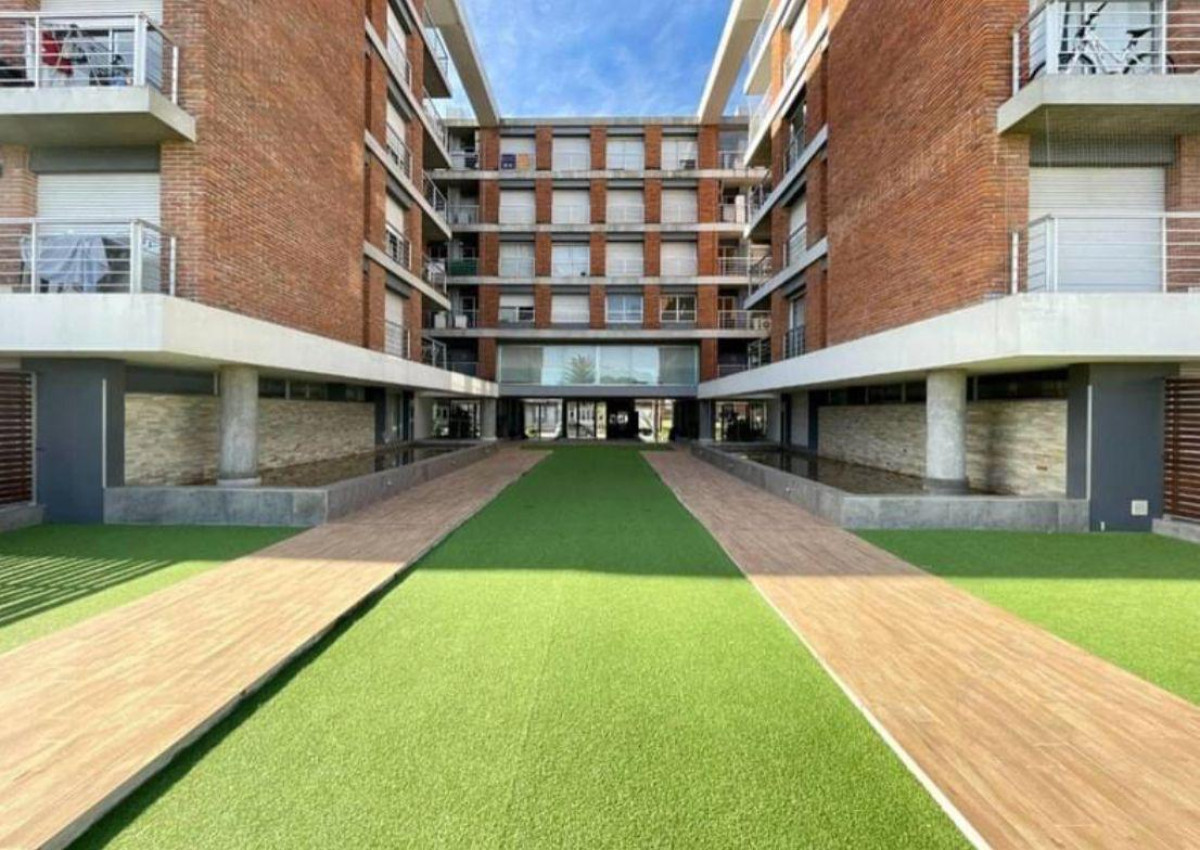 Apartamento ID.4998 - Venta Apartamento 3 Dormitorios Tres Cruces con garaje