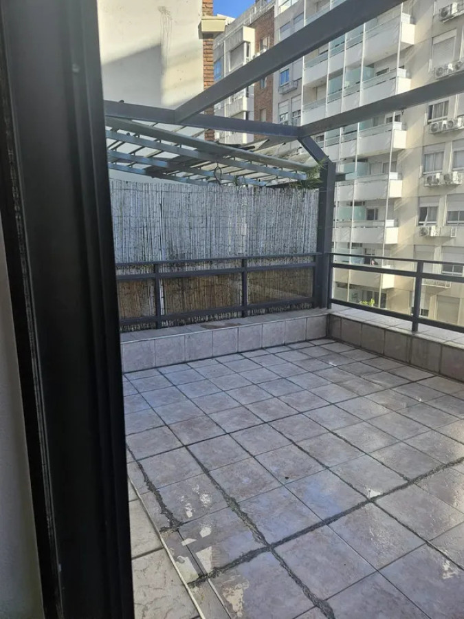 Apartamento ID.6566 - Alquiler Apartamento 1 Dormitorio Tres Cruces con terraza