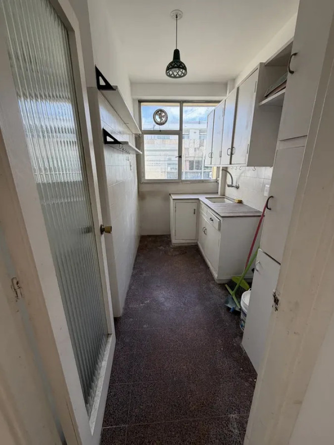 Apartamento ID.6796 - Alquiler Apartamento 2 Dormitorios Centro
