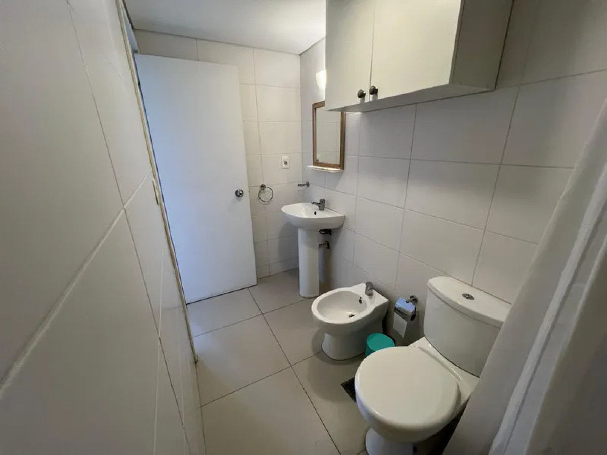 Apartamento ID.6189 - Alquiler Apartamento 2 Dormitorio Jacinto Vera con balcon