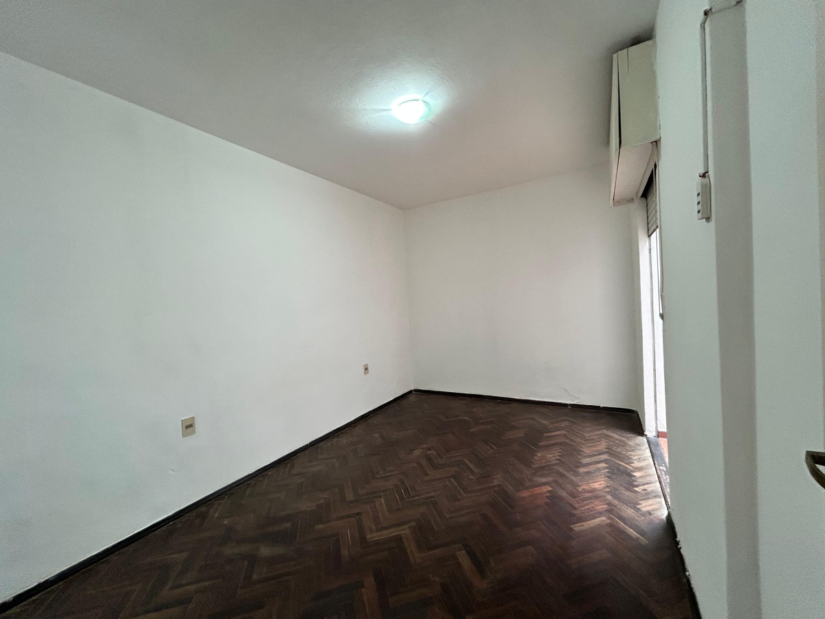 Apartamento ID.4570 - Venta Apartamento 1 Dormitorio La Blanqueada con Patio