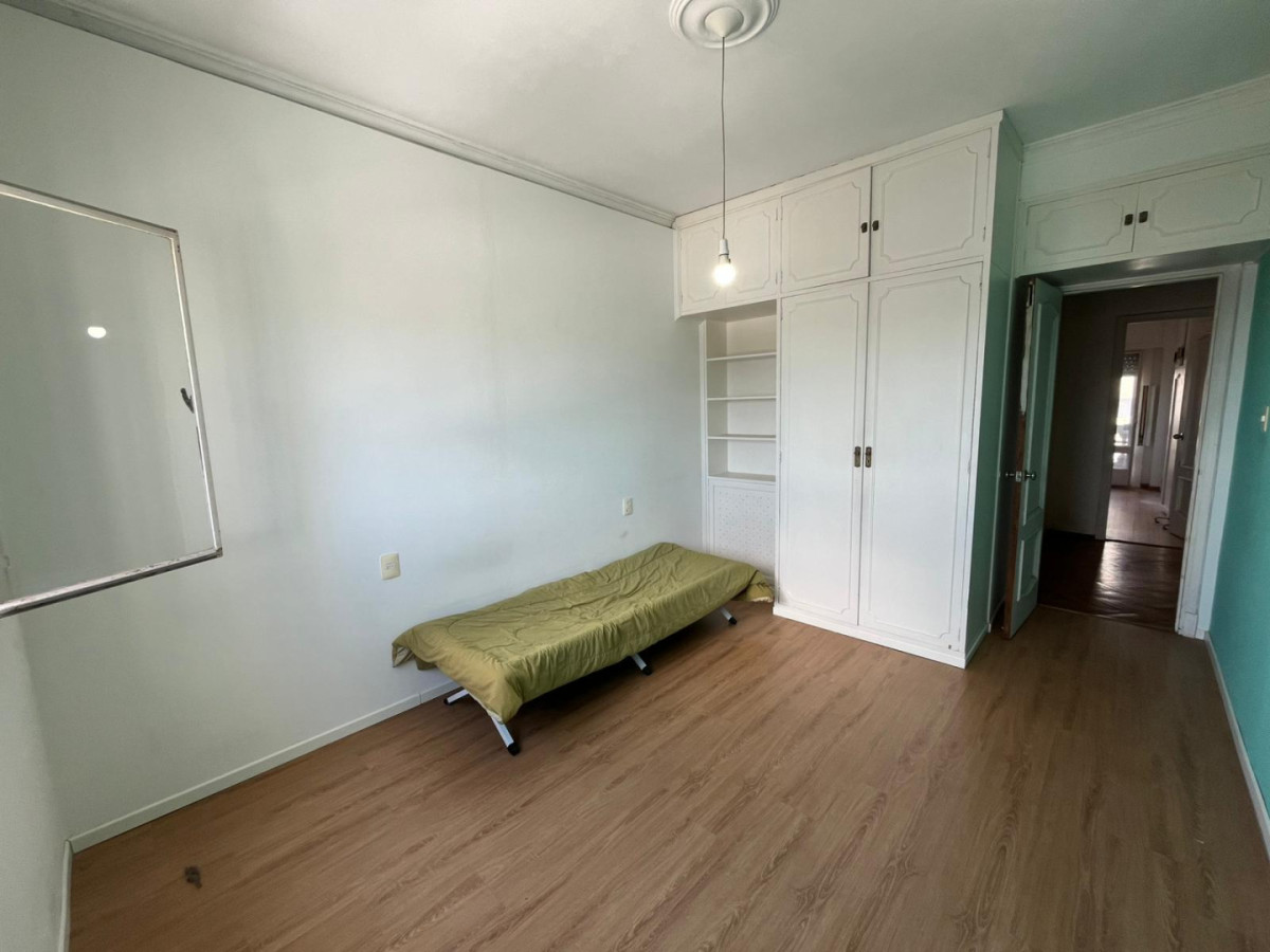 Apartamento ID.5751 - Alquiler o Venta Apartamento 4 Dormitorios Cordon con Balcon