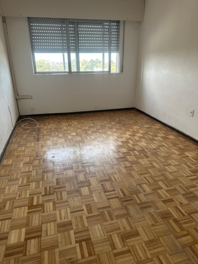 Apartamento ID.6822 - Alquiler Apartamento 2 Dormitorios Parque Batlle con cochera 