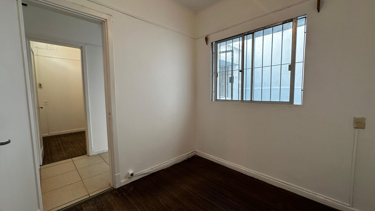 Apartamento ID.4239 - Alquiler Apartamento 3 Dormitorios Cordón con Patio
