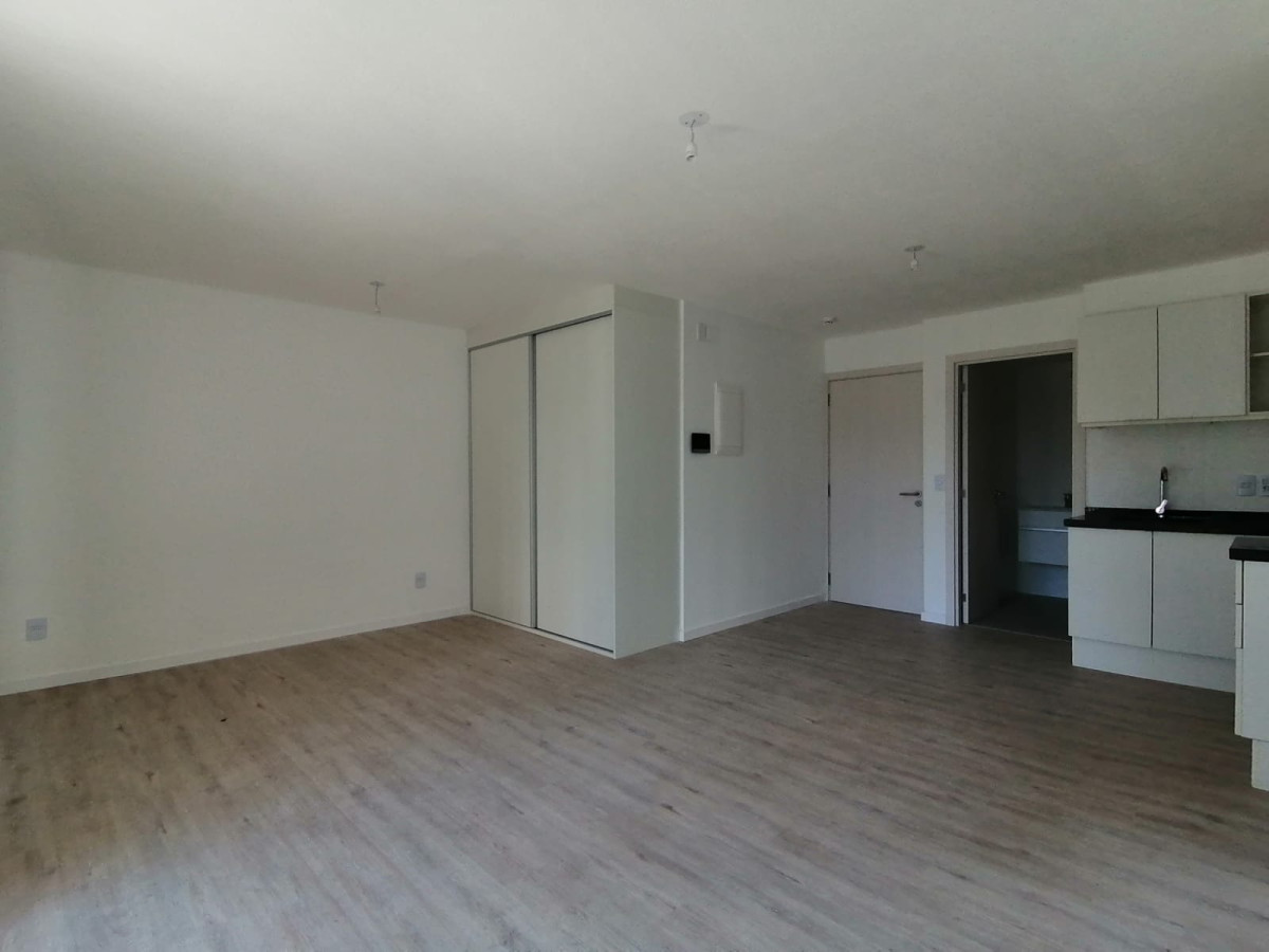 Apartamento ID.1783 - Apartamento Alquiler Monoambiente Parque Batlle Gran Balcón