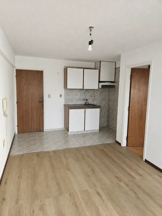 Apartamento ID.6566 - Alquiler Apartamento 1 Dormitorio Tres Cruces con terraza