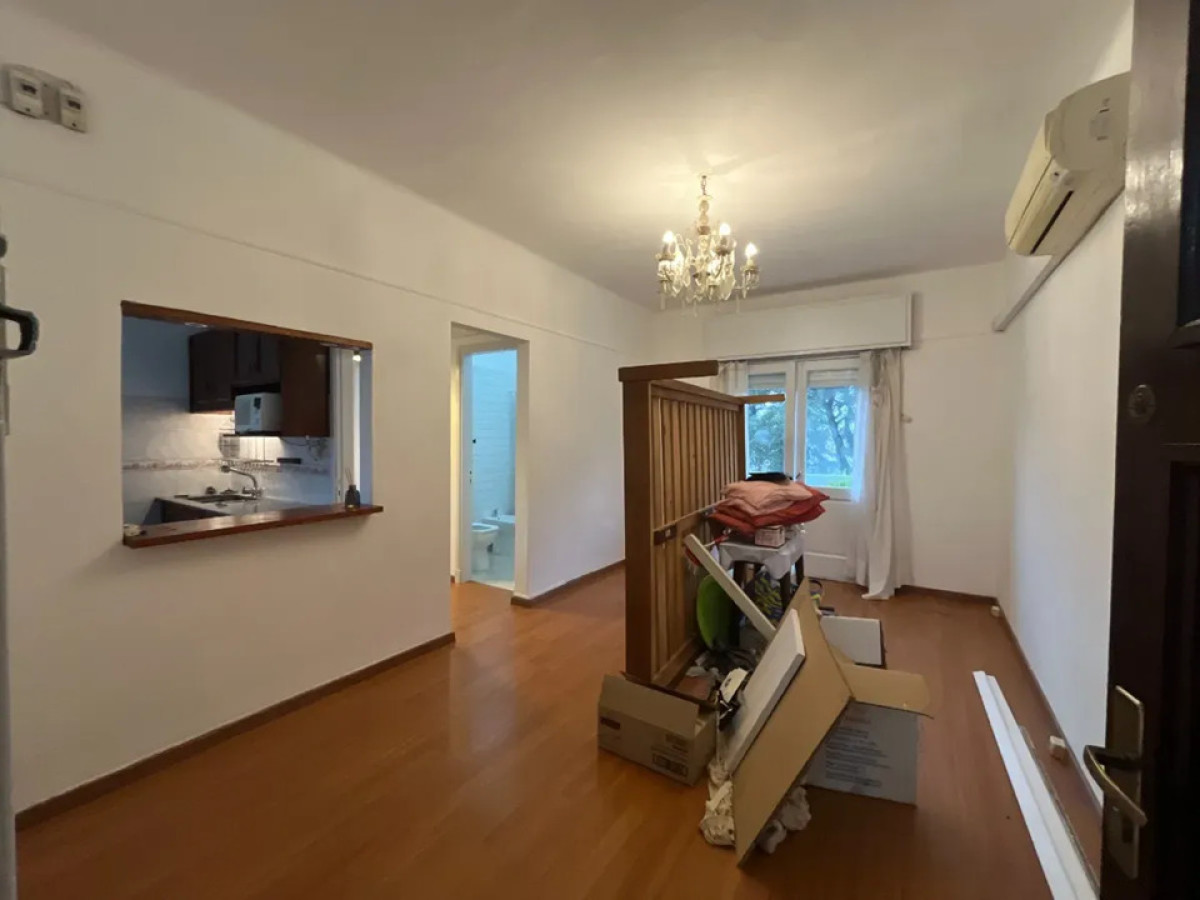 Apartamento ID.6765 - Alquiler Apartamento 2 Dormitorios Punta Carretas con balcon