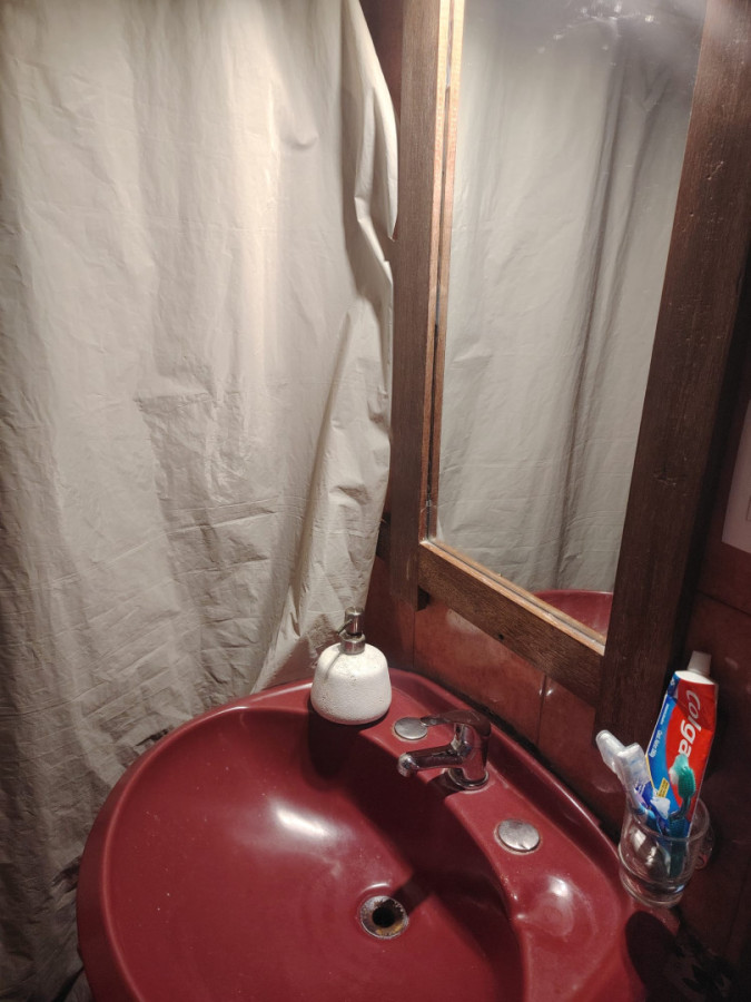 Apartamento ID.5855 - Venta con Renta Apartamento 2 Dormitorios Cerrito con patio