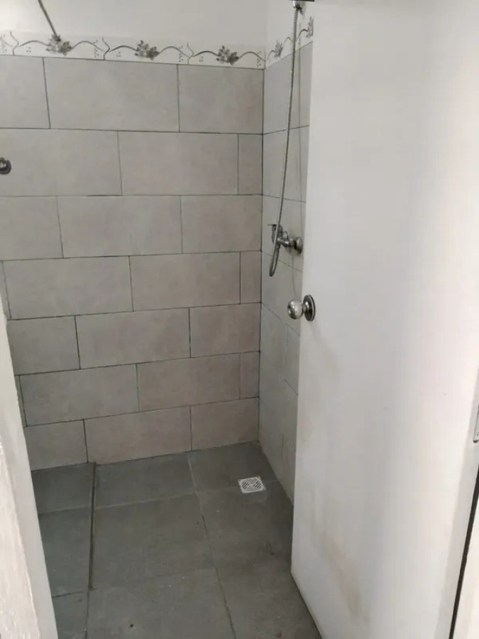 Apartamento ID.6621 - Alquiler Apartamento 1 Dormitorio Cerrito con patio