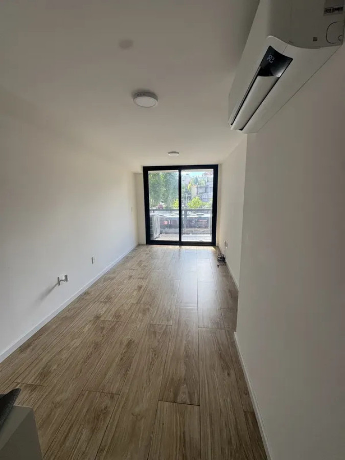 Apartamento ID.6240 - Alquiler Apartamento 1 Dormitorio Pocitos con balcon