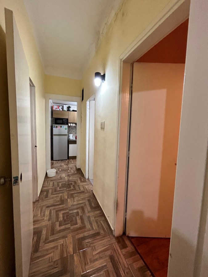 Apartamento ID.3019 - Venta con Renta Apartamento 2 Dormitorio La Comercial Patio