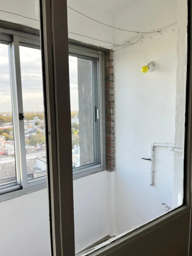 Apartamento ID.4723 - Alquiler Apartamento 2 Dormitorios Cordón con balcón y garaje