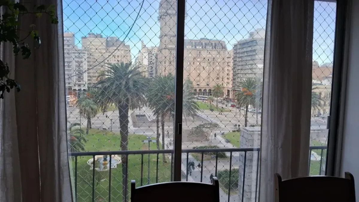 Apartamento ID.6424 - Alquiler Apartamento 4 Dormitorios Centro con cochera 