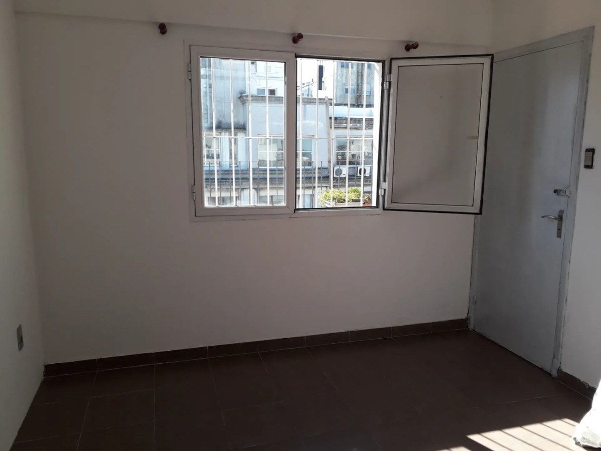 Apartamento ID.6749 - Alquiler Apartamento Penthouse 1 Dormitorio Centro Terraza