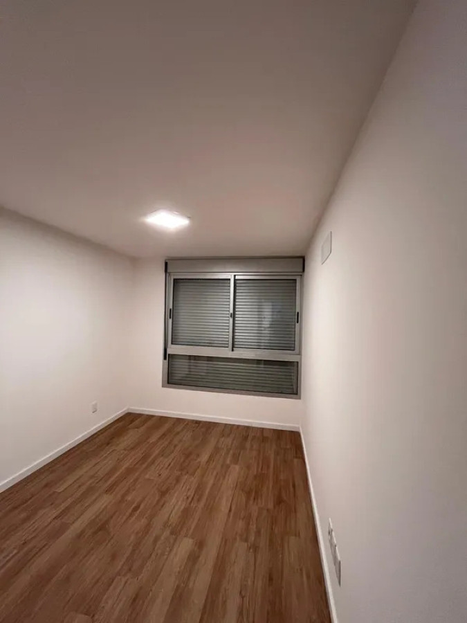 Apartamento ID.5704 - Alquiler Apartamento 1 Dormitorio La Comercial con balcon