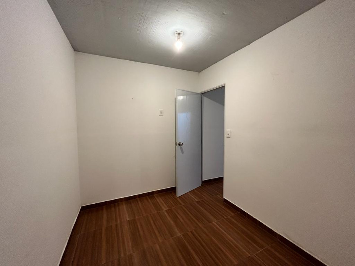 Apartamento ID.1912 - Apartamento Alquiler 1 Dormitorio y Patio La Comercial