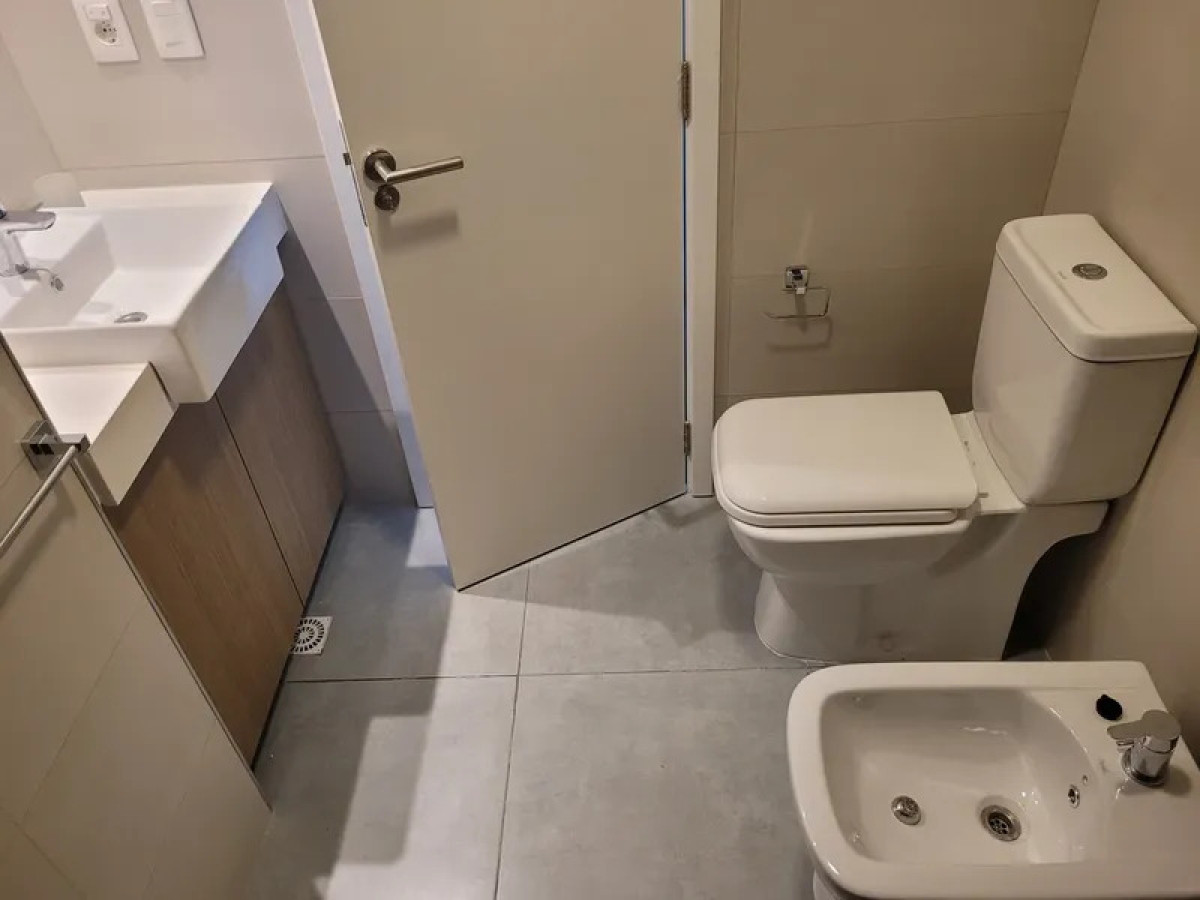 Apartamento ID.6171 - Alquiler Apartamento Monoambiente Buceo con balcon y cochera 