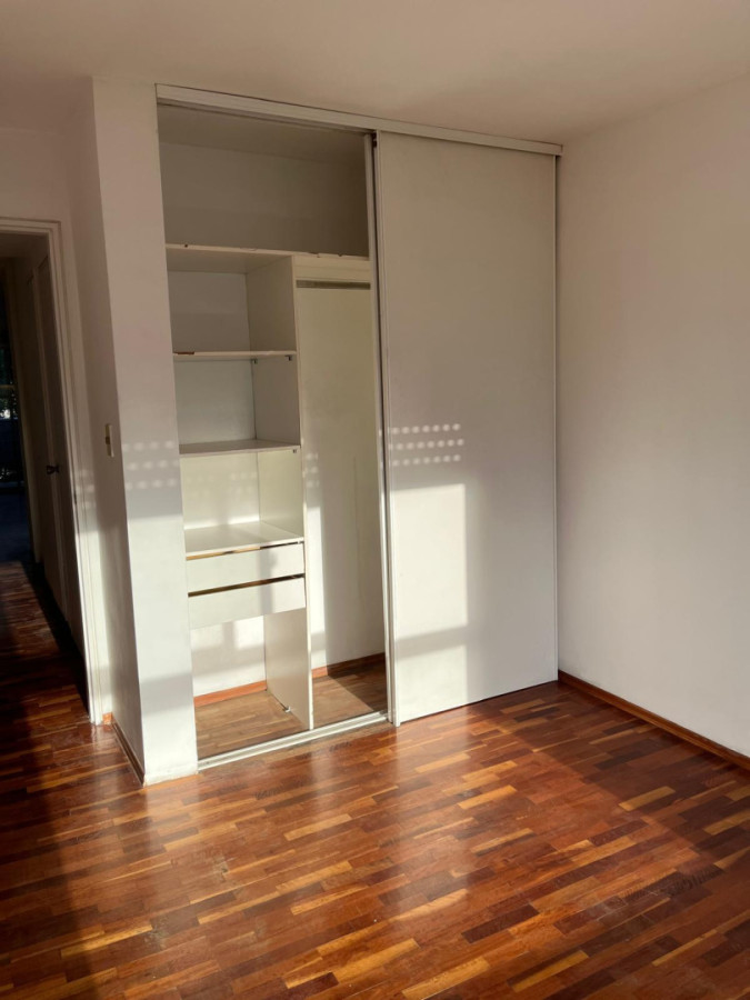 Apartamento ID.5843 - Alquiler Apartamento 1 Dormitorio Pocitos con Balcon 