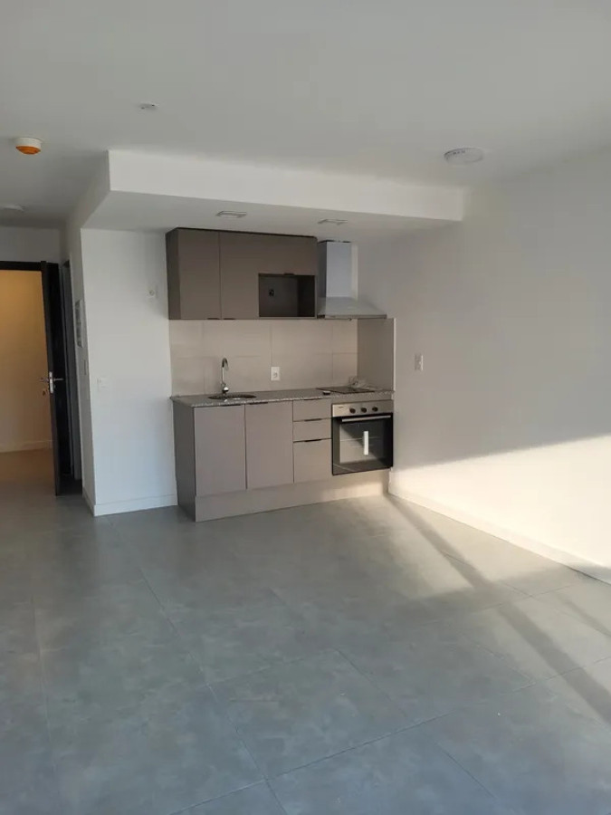 Apartamento ID.6171 - Alquiler Apartamento Monoambiente Buceo con balcon y cochera 