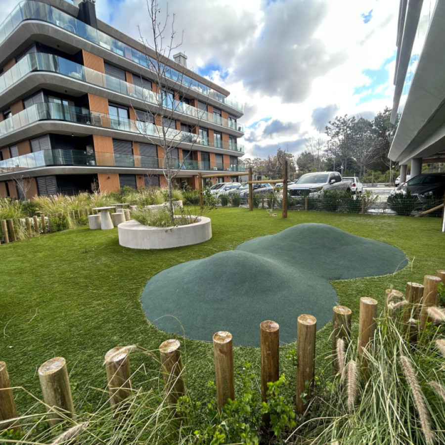 Apartamento ID.5960 - Alquiler Apartamento 1 Dormitorio Costanera Village con Cochera