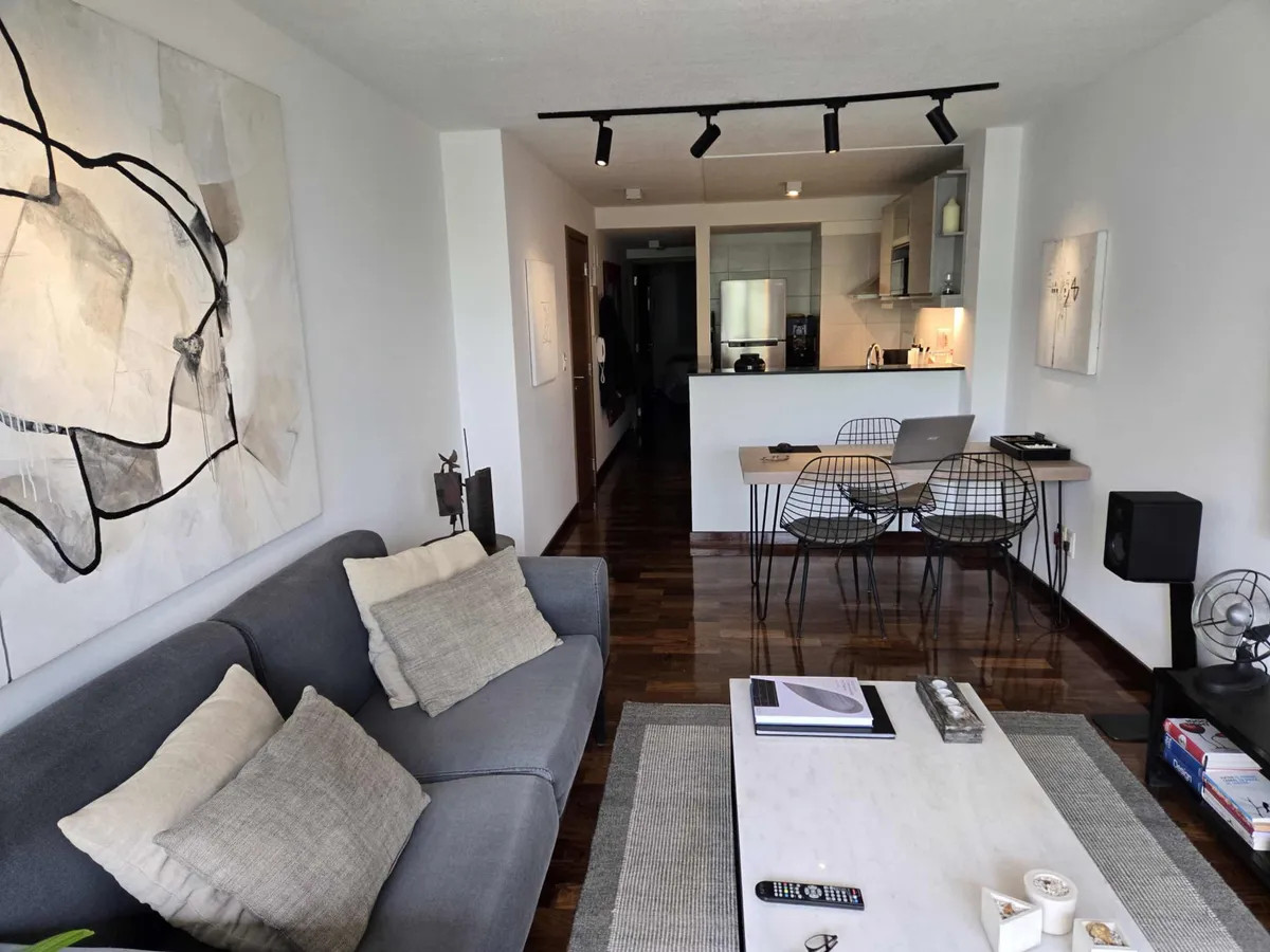 Apartamento ID.5010 - Alquiler Apartamento 1 Dormitorio Punta Carretas con balcón