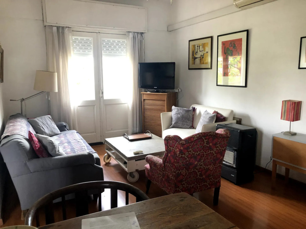 Apartamento ID.6765 - Alquiler Apartamento 2 Dormitorios Punta Carretas con balcon