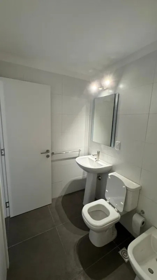 Apartamento ID.6257 - Alquiler Apartamento 1 Dormitorio Tres cruces con balcon