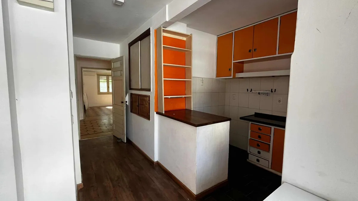 Apartamento ID.4971 - Venta Apartamento con Renta 3 Dormitorios Cordón con patio 